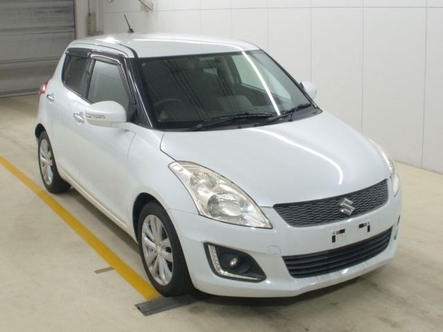 2002 Suzuki Swift ZC72S 2014 г. (NAA Nagoya)