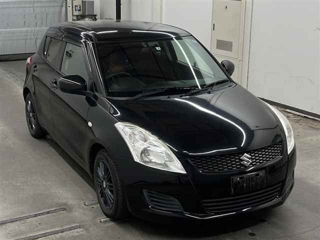 20124 Suzuki Swift ZC72S 2013 г. (MIRIVE Saitama)