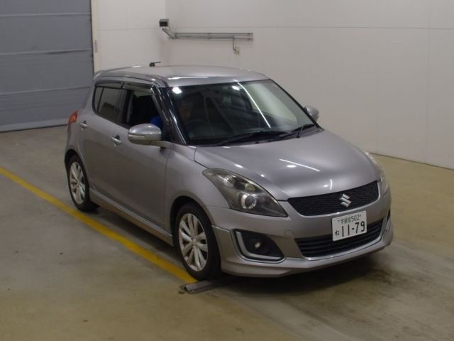 2017 Suzuki Swift ZC72S 2014 г. (NAA Tokyo)