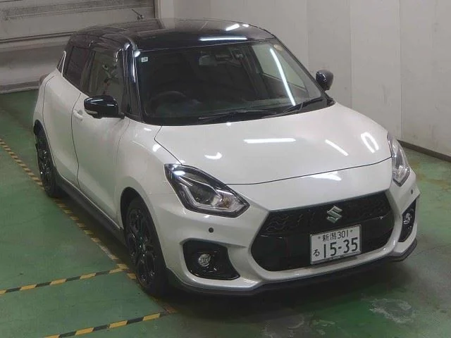 Suzuki Swift ZC33S 2025
