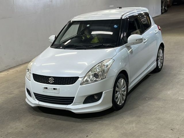 379 Suzuki Swift ZC72S 2012 г. (KCAA Fukuoka)