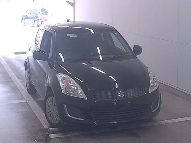 4093 Suzuki Swift ZC72S 2014 г. (NAA Fukuoka)