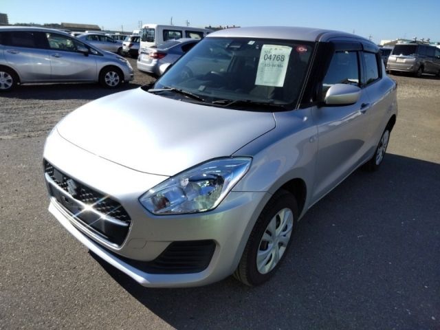 4768 Suzuki Swift ZD83S 2019 г. (LUM Nagoya Nyusatsu)