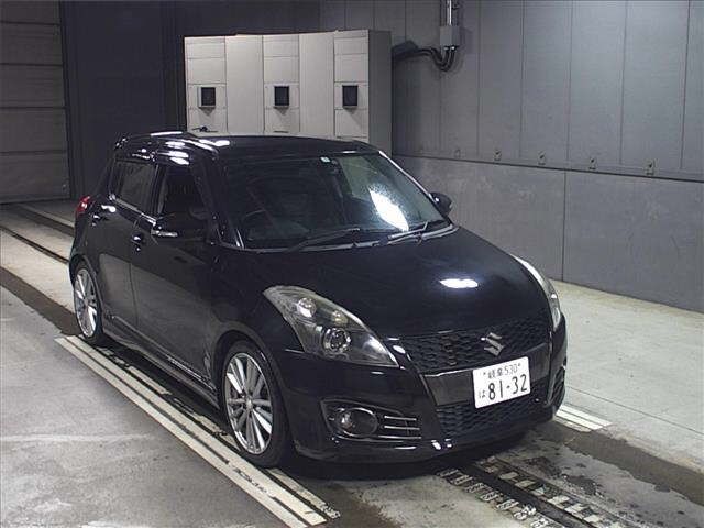 60091 Suzuki Swift ZC32S 2013 г. (JU Gifu)