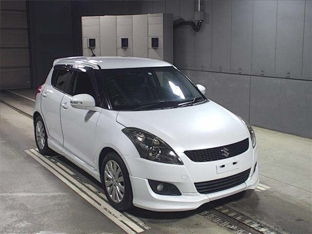 70059 Suzuki Swift ZC72S 2013 г. (JU Gifu)