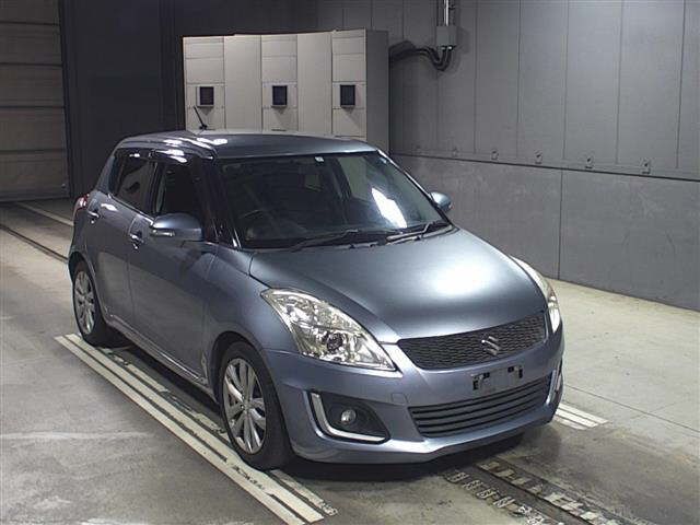 70068 Suzuki Swift ZC72S 2013 г. (JU Gifu)