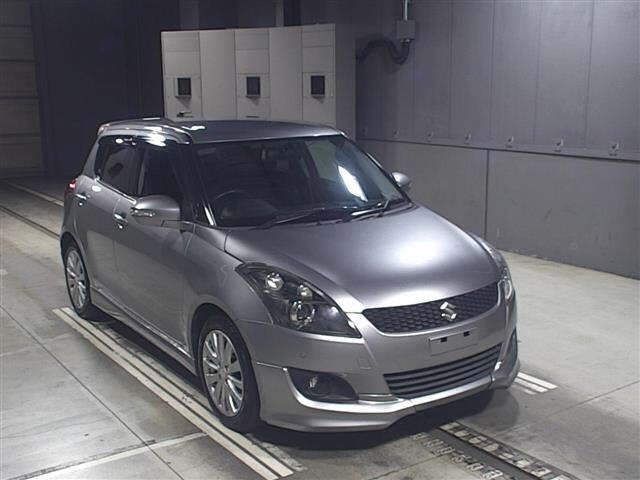 8062 Suzuki Swift ZC72S 2013 г. (JU Gifu)