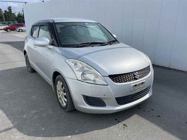 92057 Suzuki Swift ZC72S 2012 г. (MIRIVE Saitama)