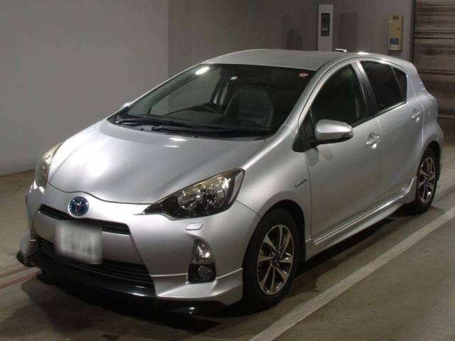 2226 TOYOTA AQUA NHP10 2014 г. (TAA Chubu)