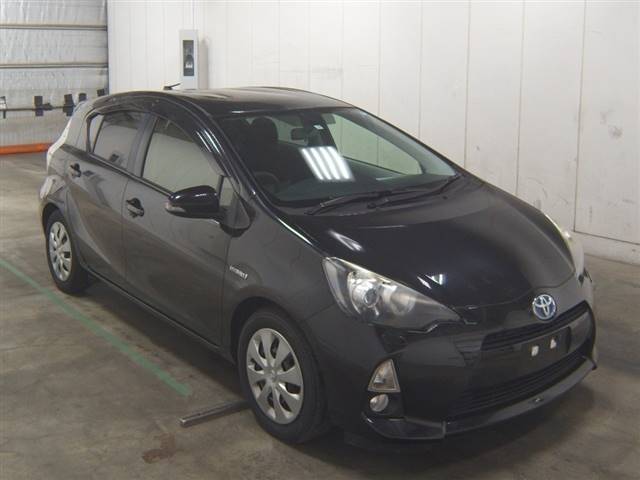 3550 TOYOTA AQUA NHP10 2013 г. (JU Gunma)