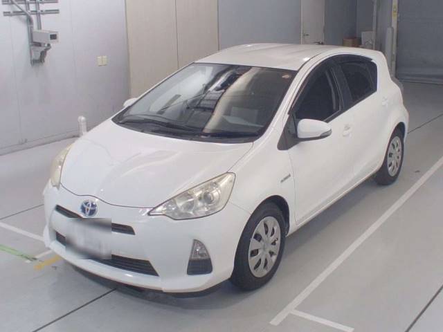 36283 TOYOTA AQUA NHP10 2012 г. (CAA Chubu)