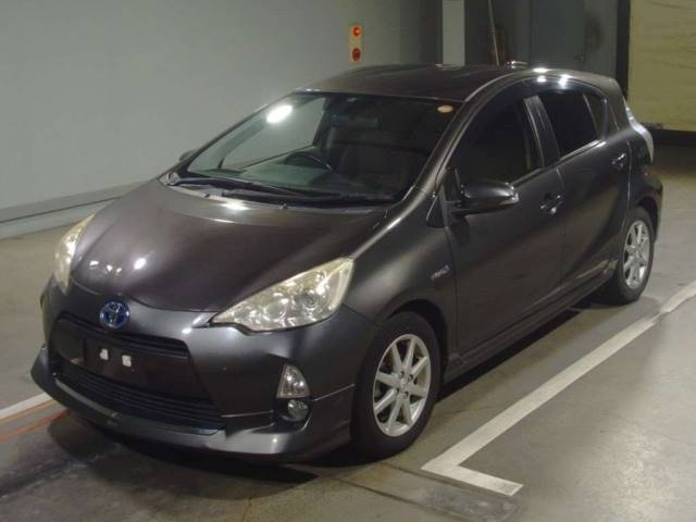 4212 TOYOTA AQUA NHP10 2012 г. (TAA Hiroshima)