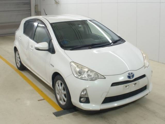 4217 TOYOTA AQUA NHP10 2012 г. (NAA Nagoya)