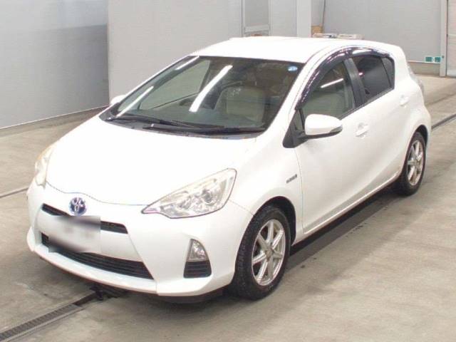 5515 TOYOTA AQUA NHP10 2012 г. (CAA Tohoku)