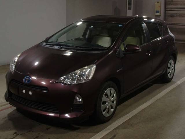 6300 TOYOTA AQUA NHP10 2014 г. (TAA Chubu)