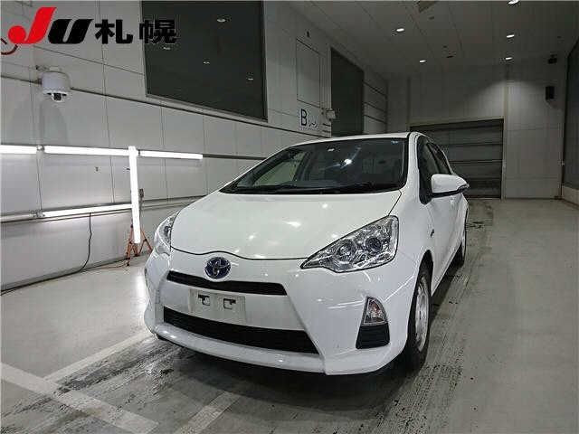 1020 TOYOTA AQUA NHP10 2014 г. (JU Hokkaido)