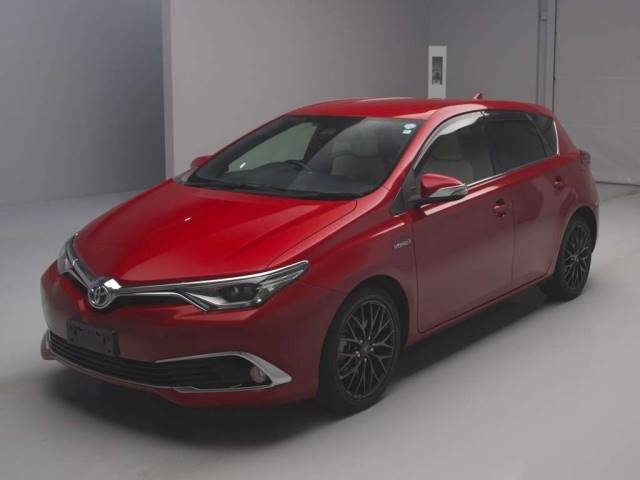 20139 TOYOTA AURIS ZWE186H 2016 г. (TAA Kantou)