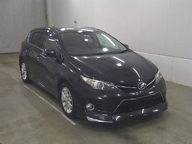 60036 TOYOTA AURIS NZE181H 2013 г. (Honda Kyushu)