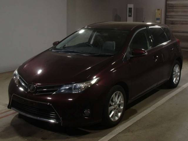 6277 TOYOTA AURIS NZE181H 2014 г. (TAA Chubu)