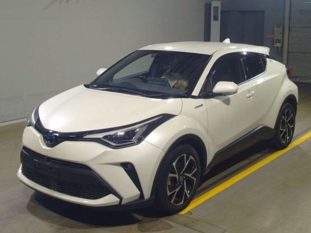 12181 TOYOTA C-HR ZYX11 2020 г. (TAA Yokohama)