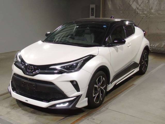 2082 TOYOTA C-HR NGX10 2020 г. (TAA Kinki)