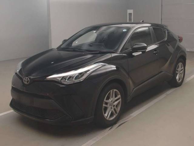 52120 TOYOTA C-HR NGX10 2020 г. (TAA Kantou)