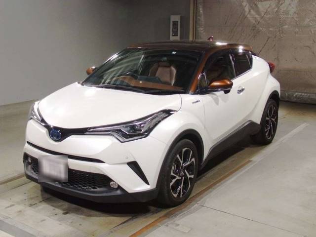 80061 TOYOTA C-HR ZYX10 2019 г. (TAA Kinki)