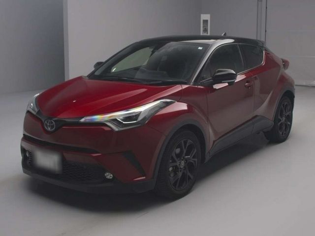 22078 TOYOTA C-HR NGX10 2019 г. (TAA Kantou)