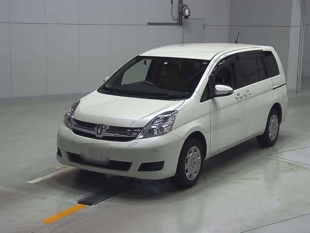 30029 TOYOTA ISIS ZGM15G 2016 г. (CAA Chubu)