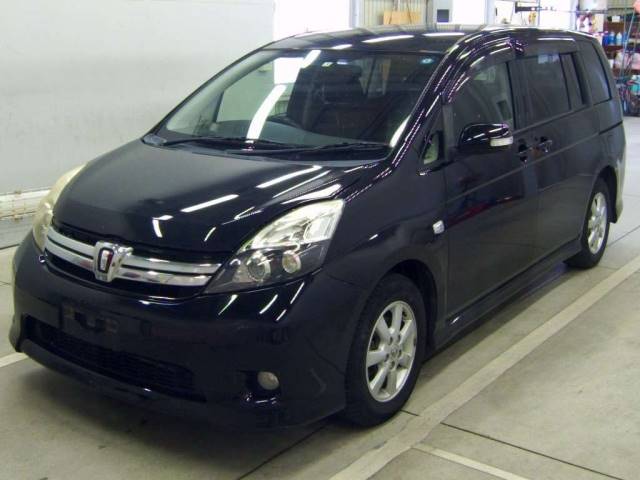 72016 TOYOTA ISIS ZGM10W 2013 г. (TAA Chubu)