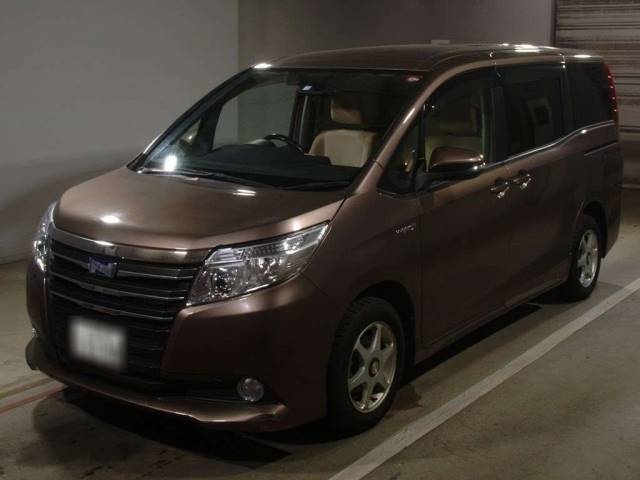 6185 TOYOTA NOAH ZWR80G 2014 г. (TAA Chubu)