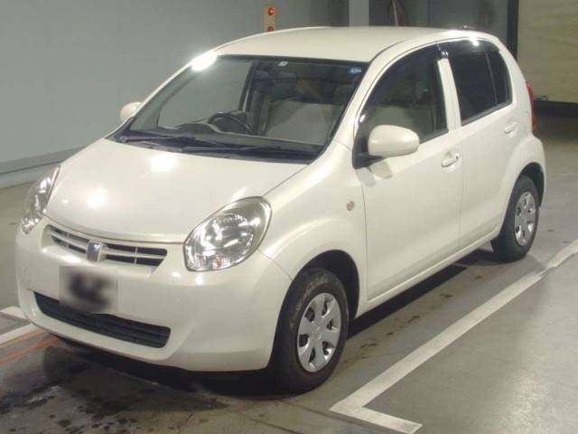 4177 TOYOTA PASSO KGC30 2011 г. (TAA Hiroshima)