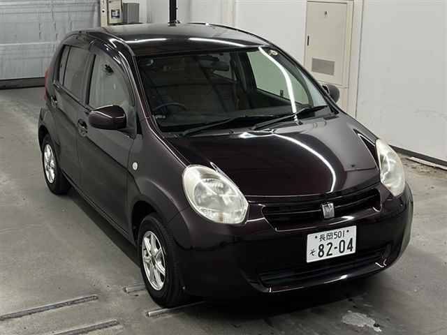 65488 TOYOTA PASSO KGC30 2012 г. (MIRIVE Saitama)