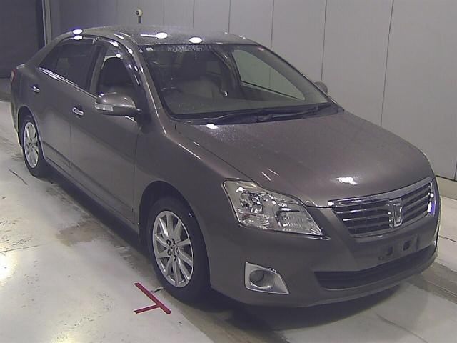 55330 TOYOTA PREMIO ZRT260 2012 г. (Honda Nagoya)