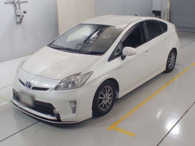 11100 TOYOTA PRIUS ZVW30 2014 г. (CAA Chubu)