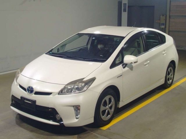 12139 TOYOTA PRIUS ZVW30 2013 г. (TAA Yokohama)