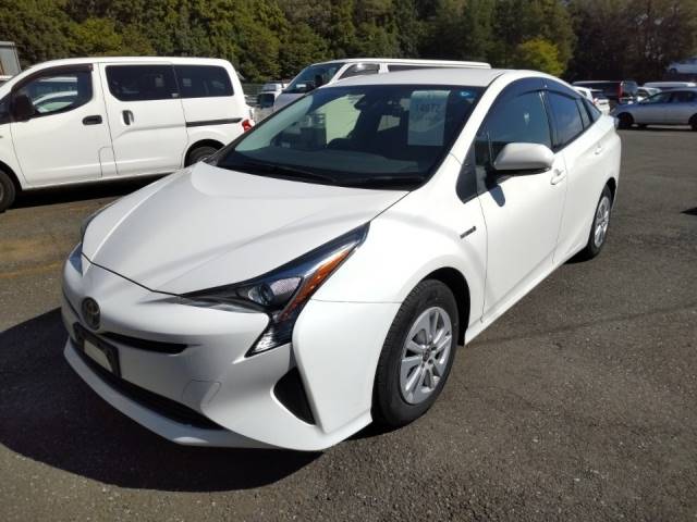 14672 TOYOTA PRIUS ZVW55 2018 г. (LUM Tokyo Nyusatsu)