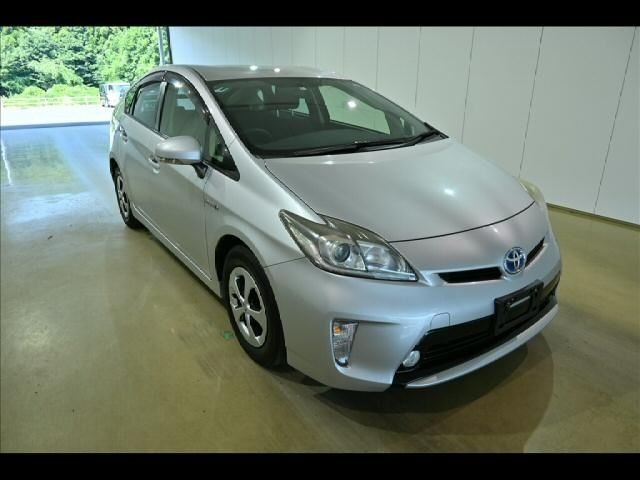 20081 TOYOTA PRIUS ZVW30 2012 г. (Honda Tokyo)