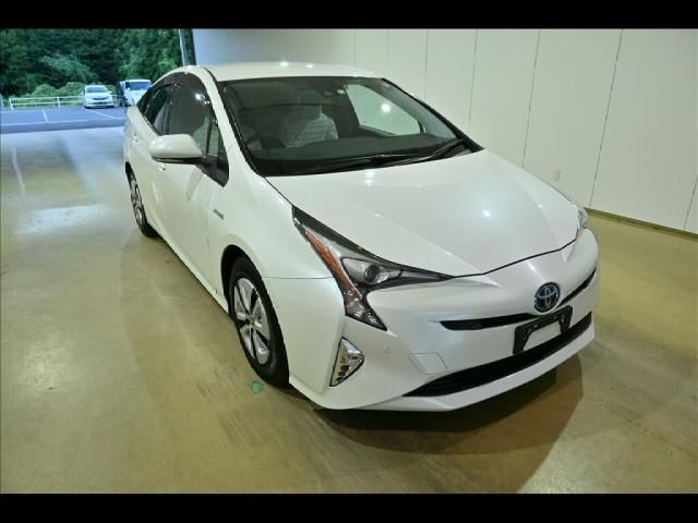 20088 TOYOTA PRIUS ZVW51 2016 г. (Honda Tokyo)