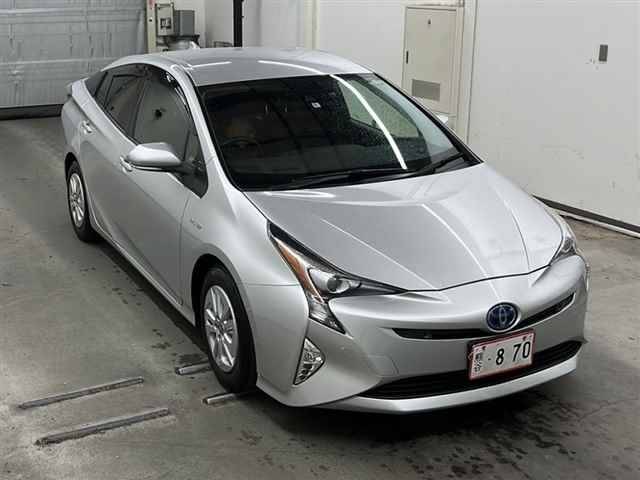 20214 TOYOTA PRIUS ZVW50 2016 г. (MIRIVE Saitama)