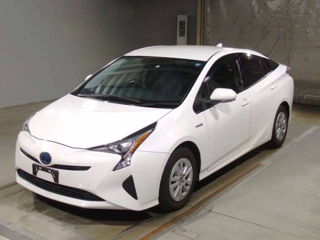 2030 TOYOTA PRIUS ZVW50 2018 г. (TAA Kinki)