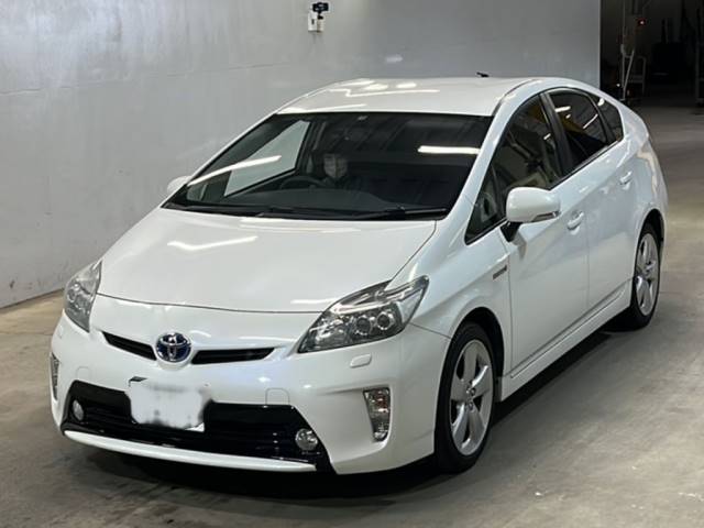 205 TOYOTA PRIUS ZVW30 2013 г. (KCAA Fukuoka)