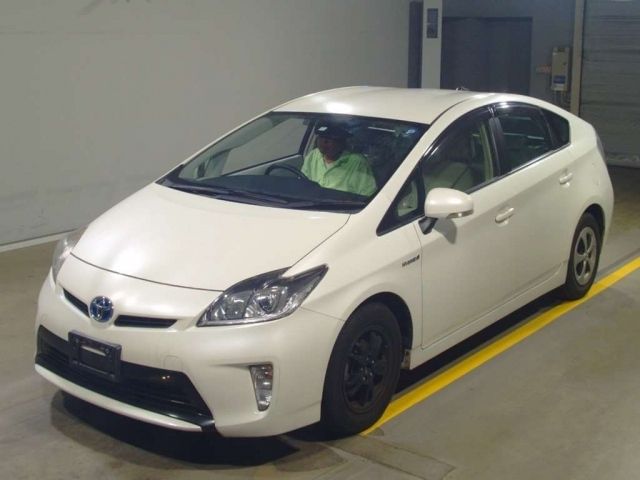 235 TOYOTA PRIUS ZVW30 2012 г. (TAA Yokohama)