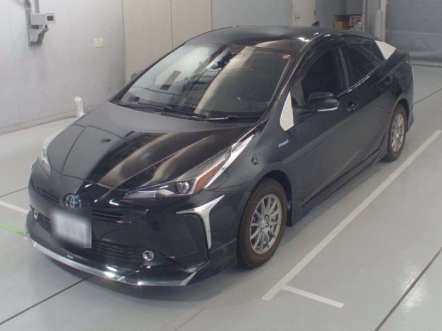 20552 TOYOTA PRIUS ZVW55 2020 г. (CAA Chubu)