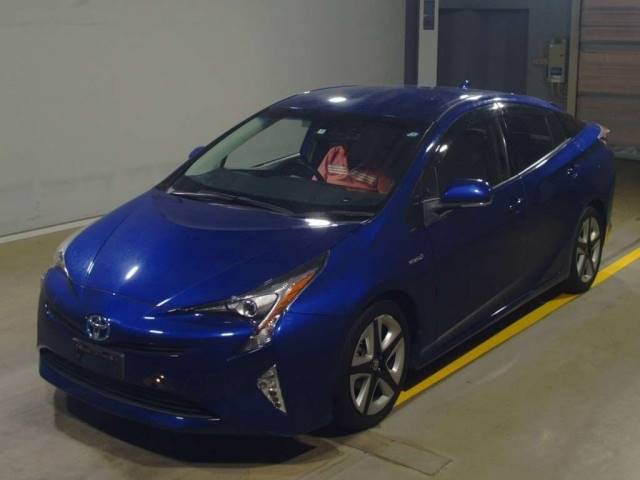 250 TOYOTA PRIUS ZVW50 2017 г. (TAA Yokohama)