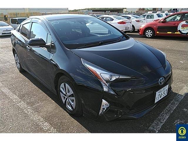 30 TOYOTA PRIUS ZVW51 2016 г. (ZERO Osaka)