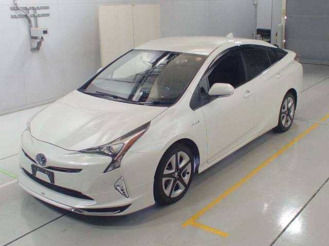 30311 TOYOTA PRIUS ZVW51 2016 г. (CAA Chubu)