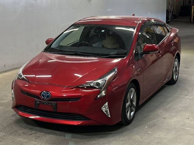 3099 TOYOTA PRIUS ZVW50 2016 г. (KCAA Fukuoka)