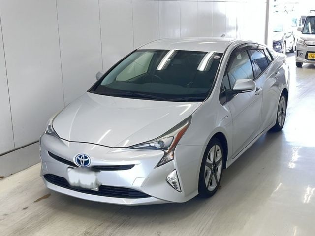 3053 TOYOTA PRIUS ZVW50 2016 г. (KCAA Yamaguchi)