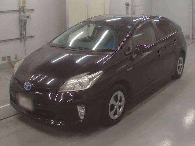 40013 TOYOTA PRIUS ZVW30 2013 г. (CAA Tokyo)